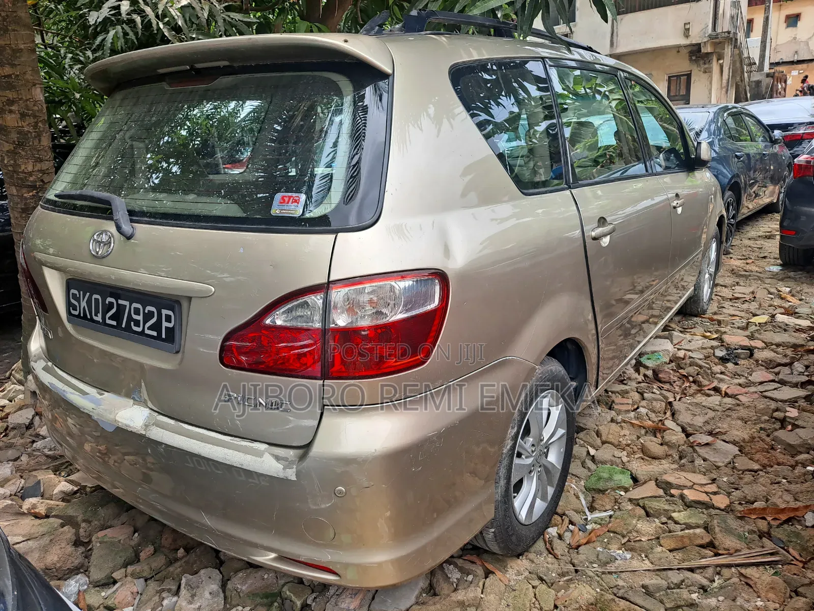 Toyota Picnic 2.0 FWD 2005 Gold