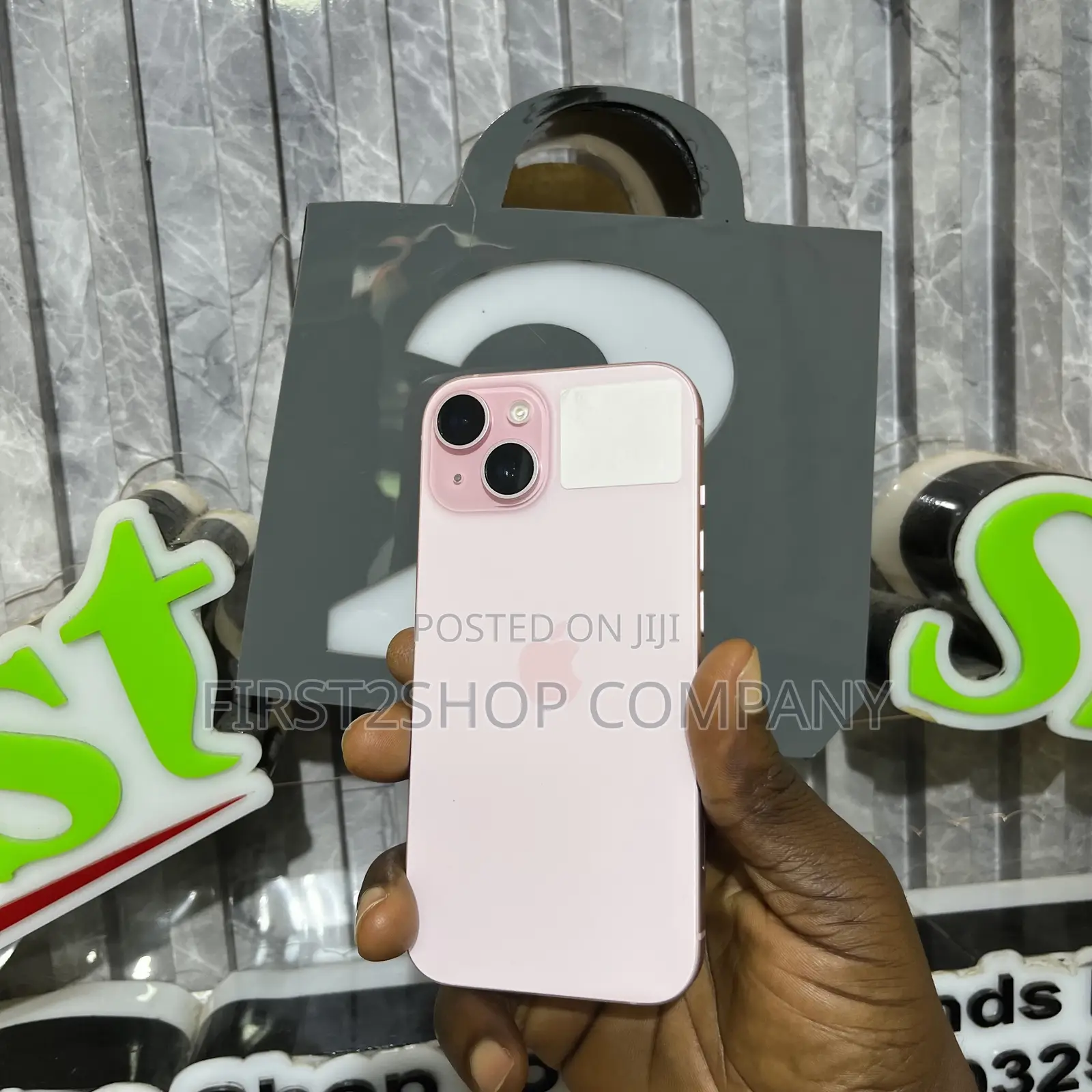 Apple iPhone 15 128 GB Pink
