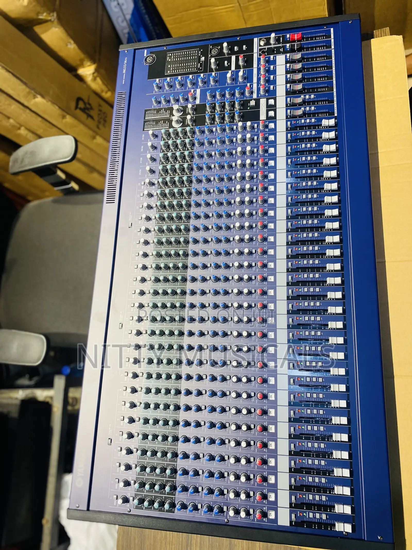 Yamaha Mg32 Channel Mixer