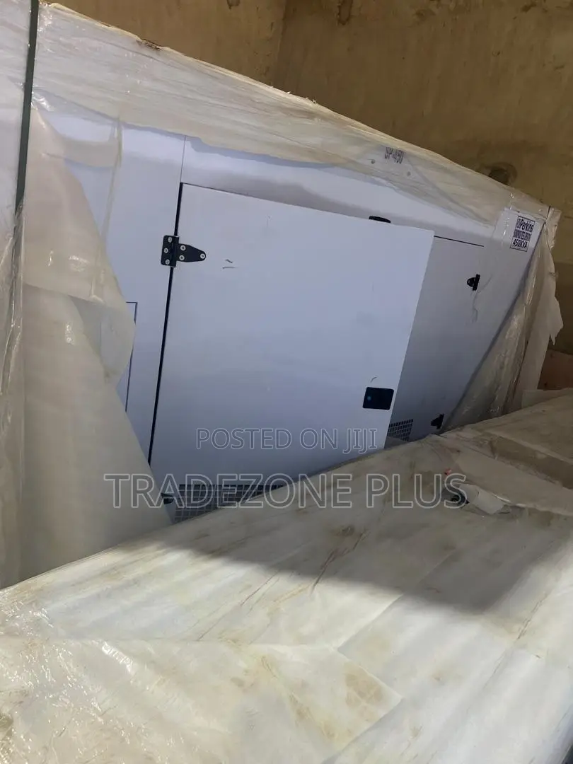 450kVA Perkins Diesel Generator With Soundproof Canopy
