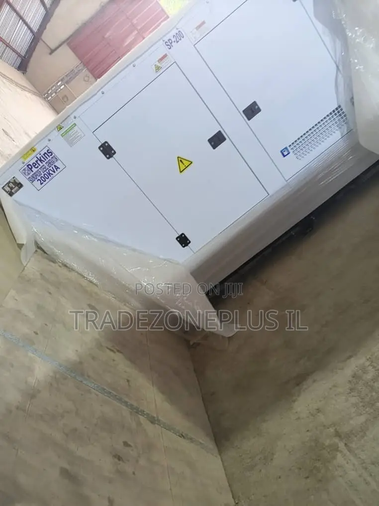 Efficient 200kVA Perkins Silent Diesel Gen