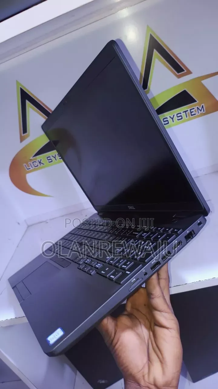 New Laptop Dell Latitude 5501 16GB Intel Core i7 SSD 512GB