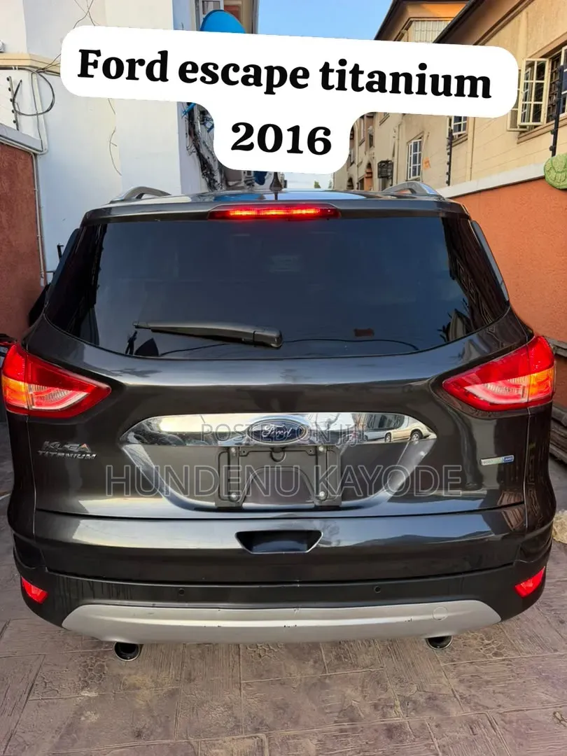 Ford Escape Titanium 4x4 2016 Black