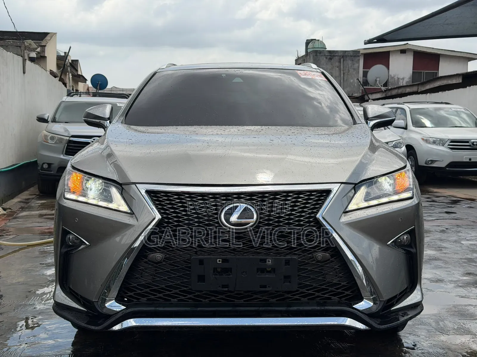 Lexus RX 350 AWD 2017 Gold