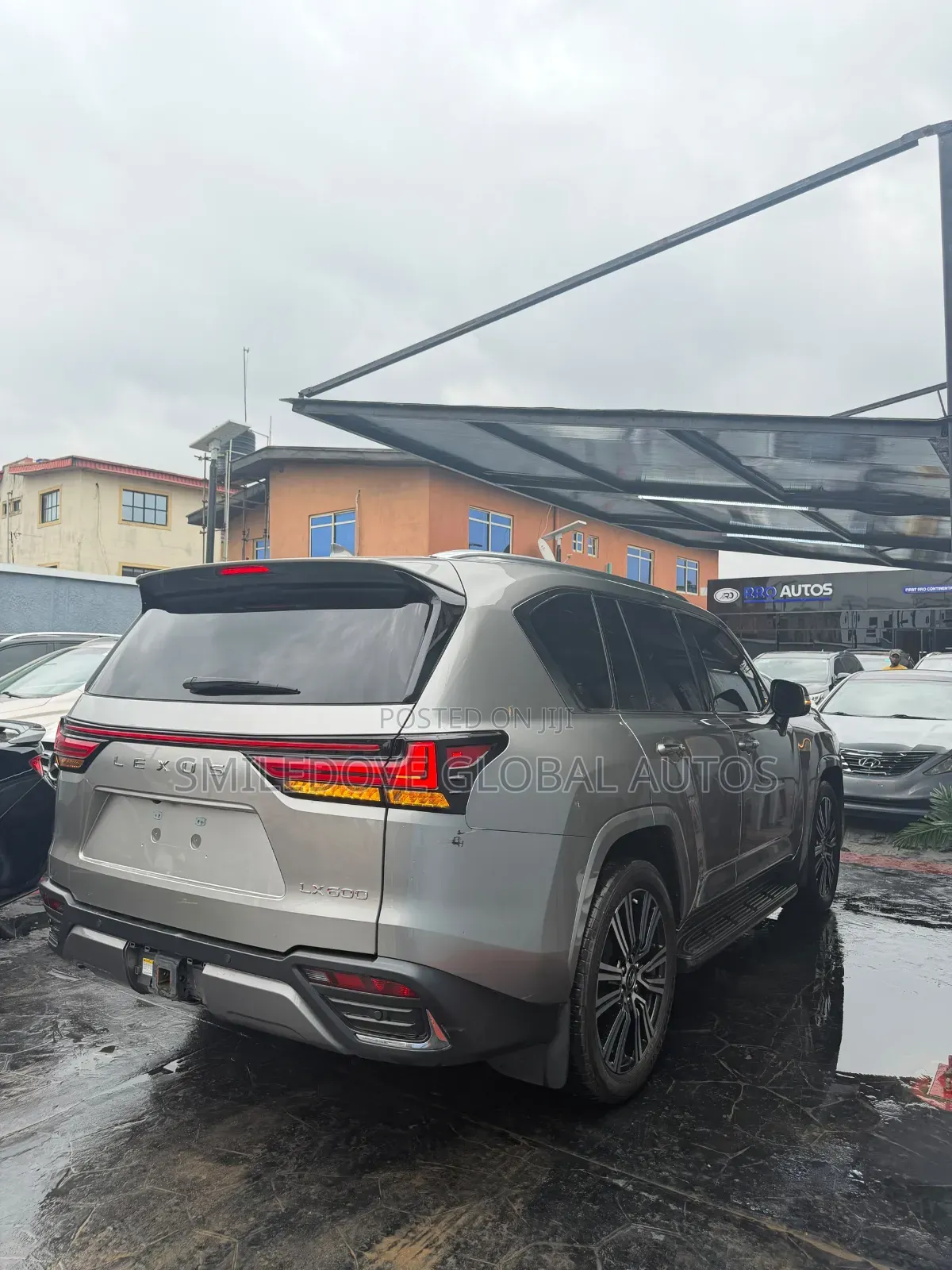 Lexus LX 600 2024 Gold