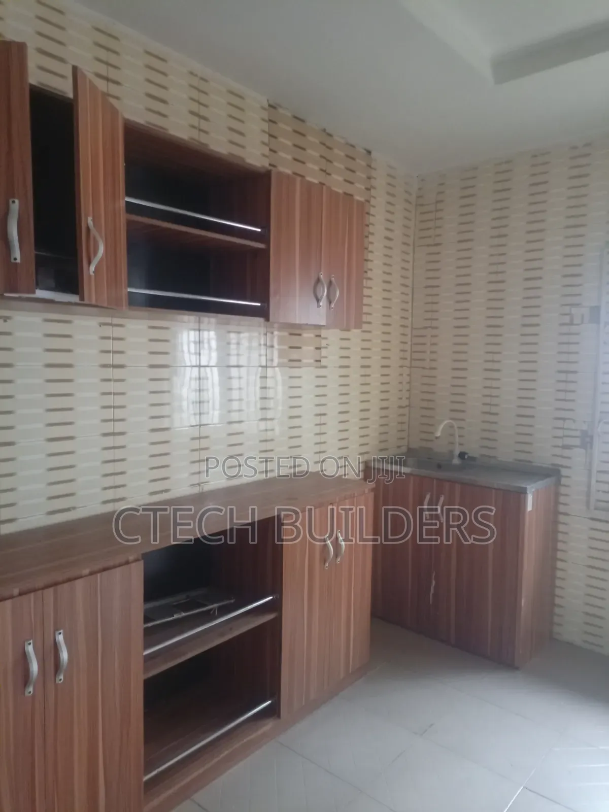 4bdrm Apartment in Benin City for rent