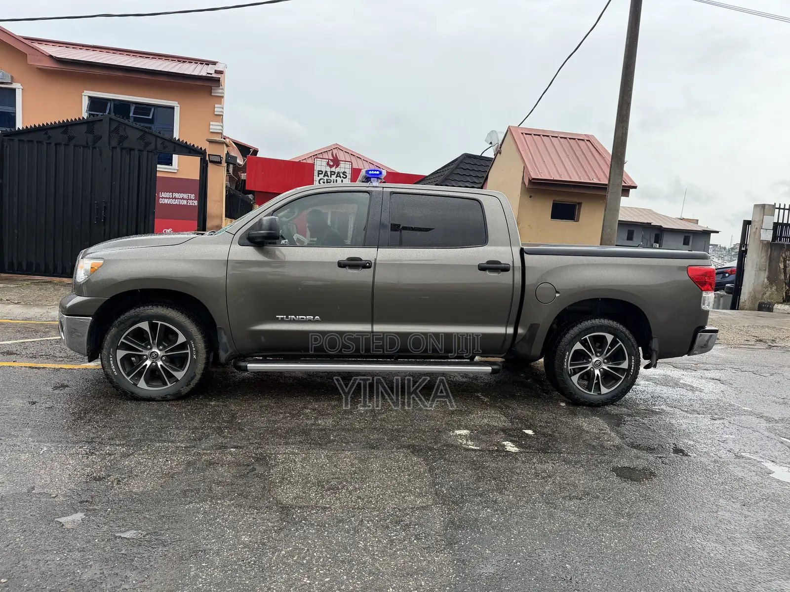 Toyota Tundra CrewMax 2010 Brown