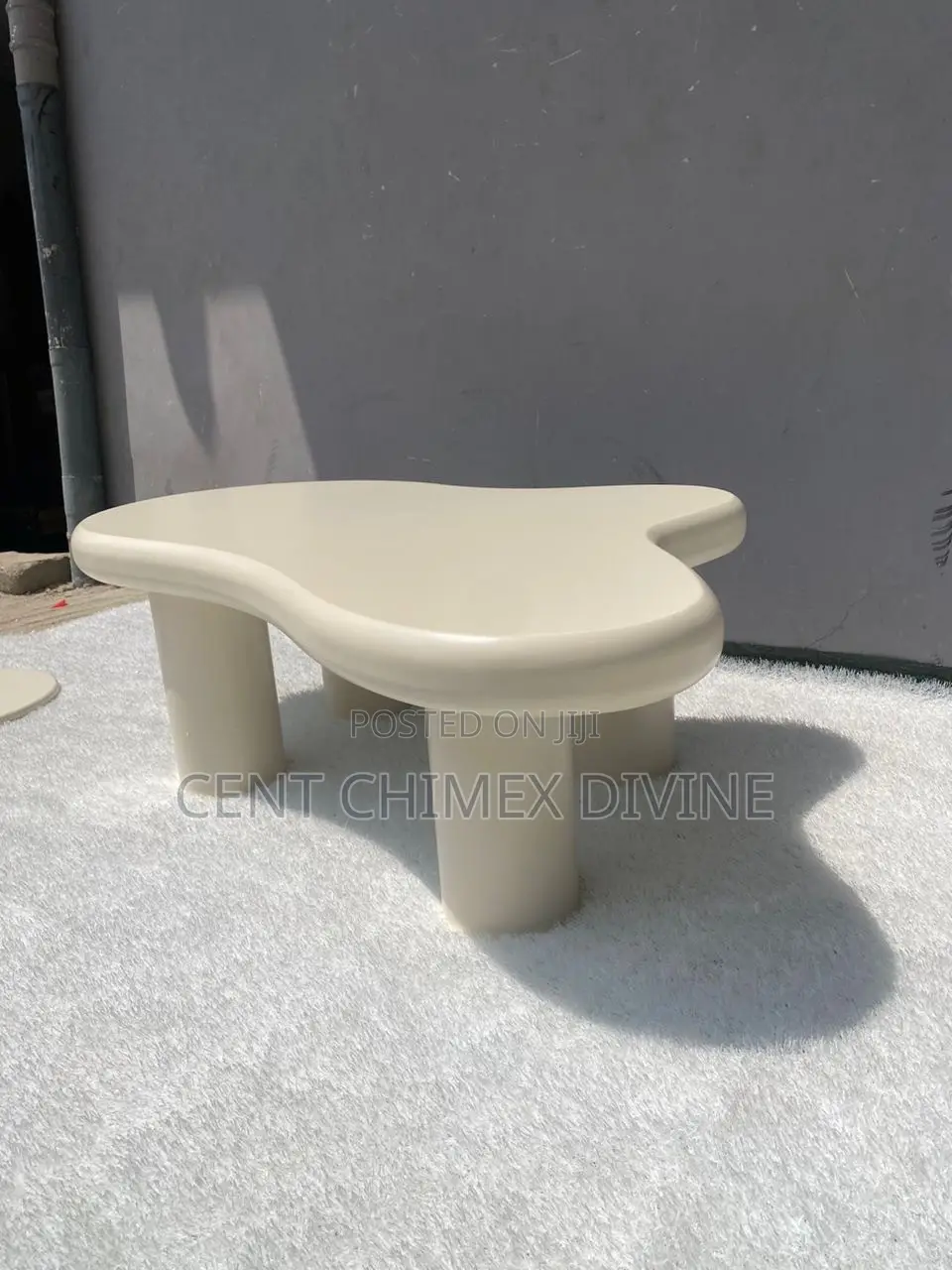 Modern Quality Center Table