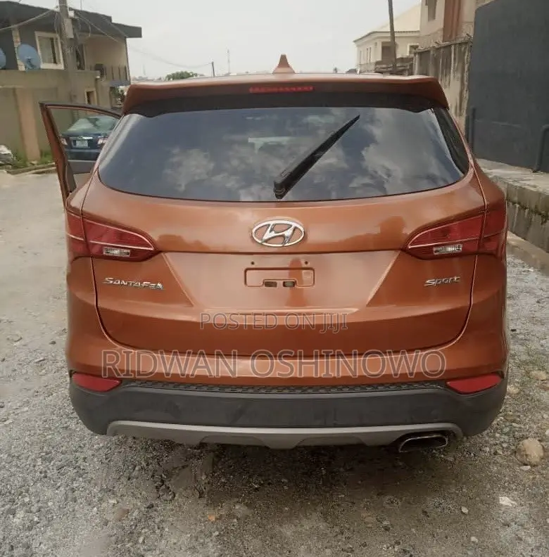 Hyundai Santa Fe 2015 Orange