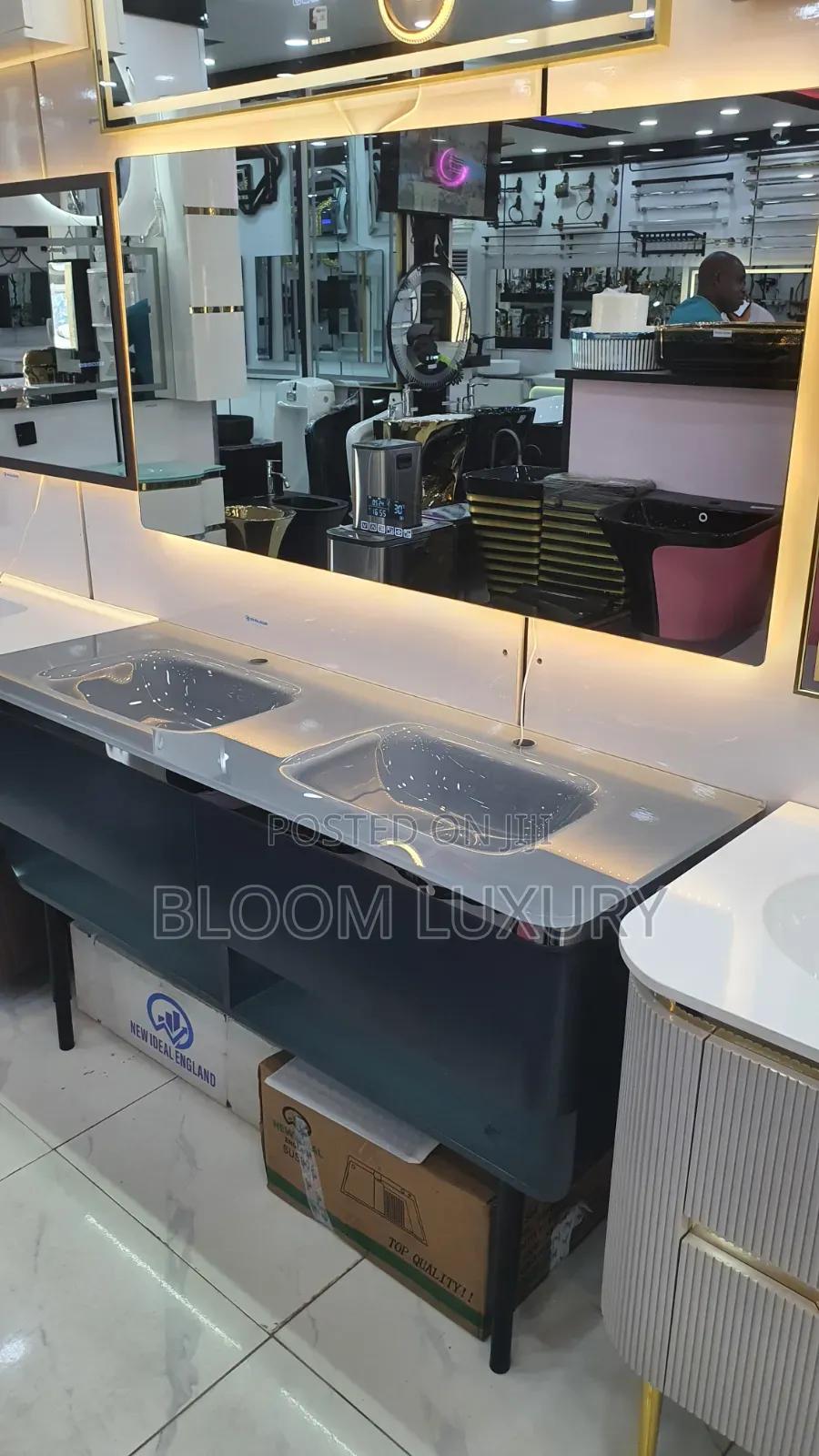 Luxury Bathroom Cabinet With LED Mirror