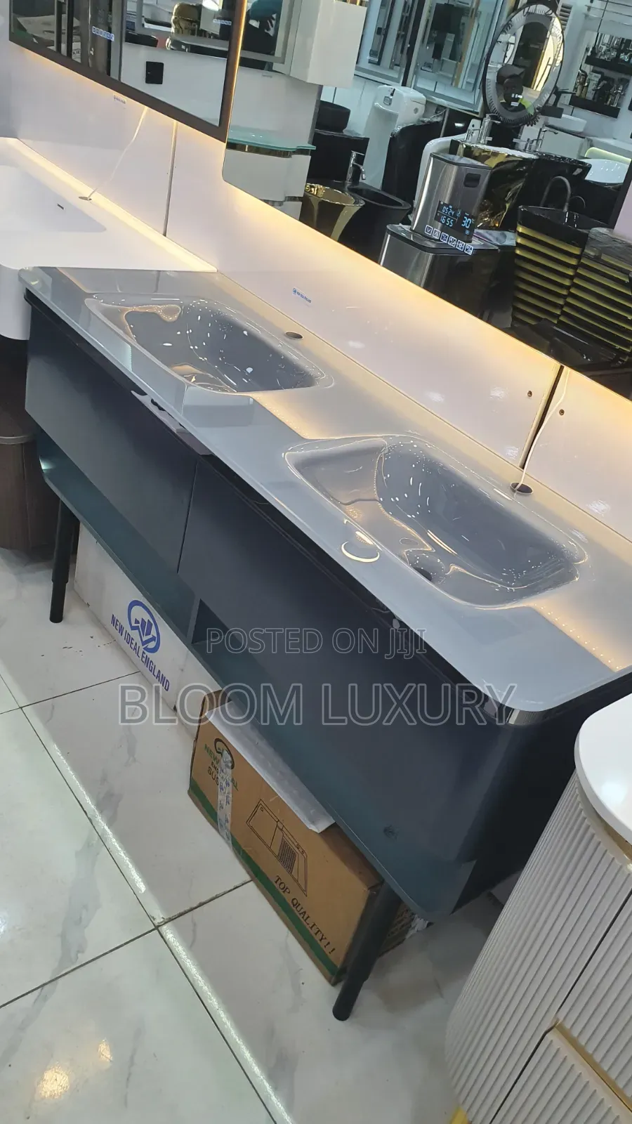 Luxury Bathroom Cabinet With LED Mirror