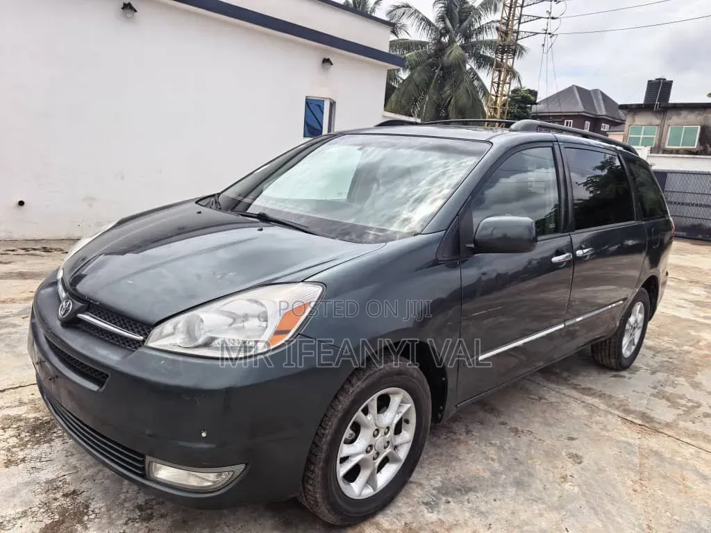 Toyota Sienna XLE Limited AWD 2005 Green