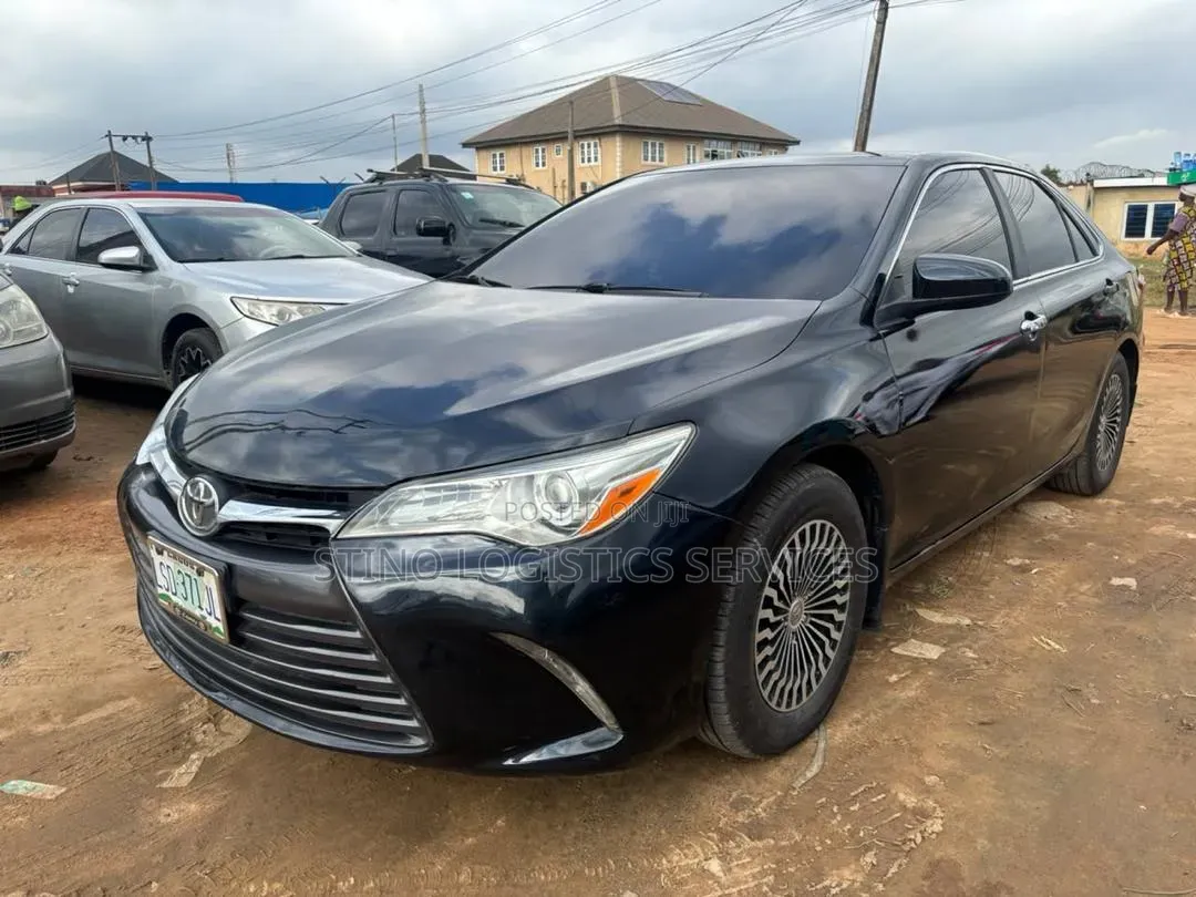Toyota Camry 2016 Black