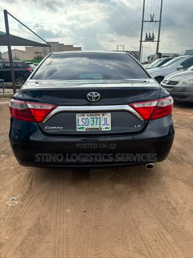 Toyota Camry 2016 Black