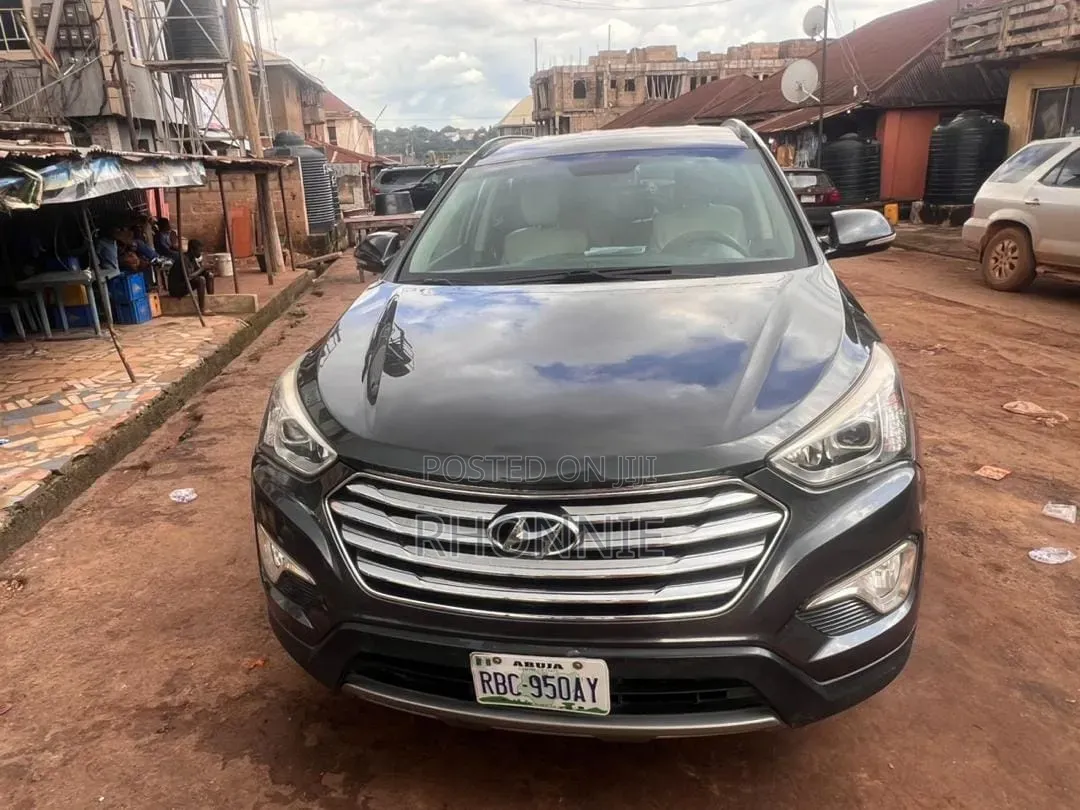 Hyundai Santa Fe 2013 Black