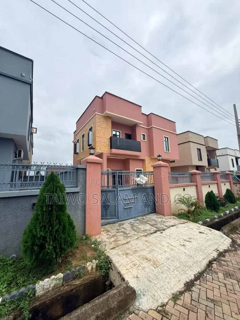 3bdrm Duplex in Egbeda / Egbeda for sale