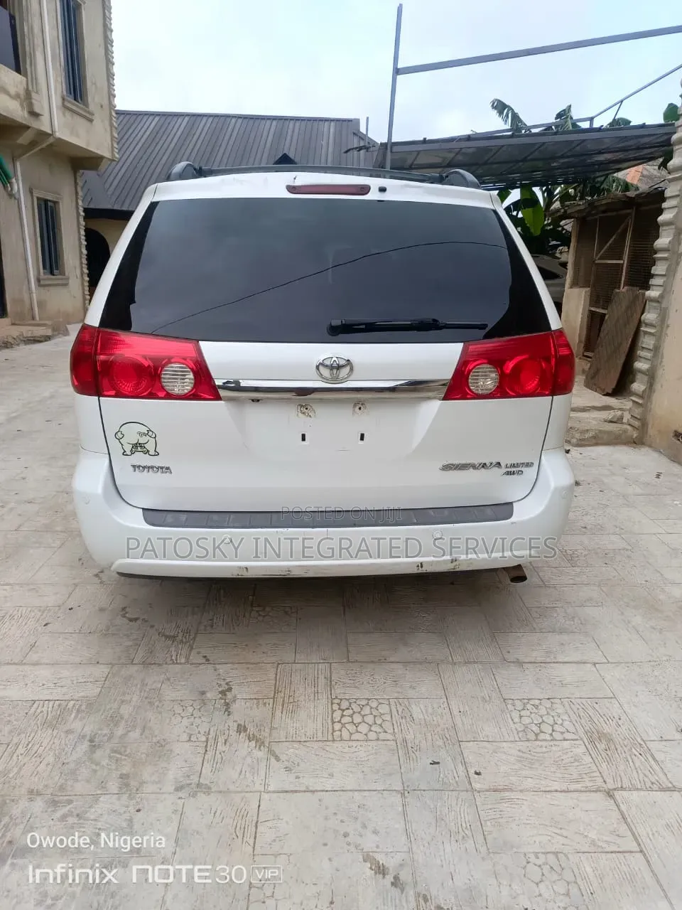 Toyota Sienna XLE Limited FWD 2006 Off white