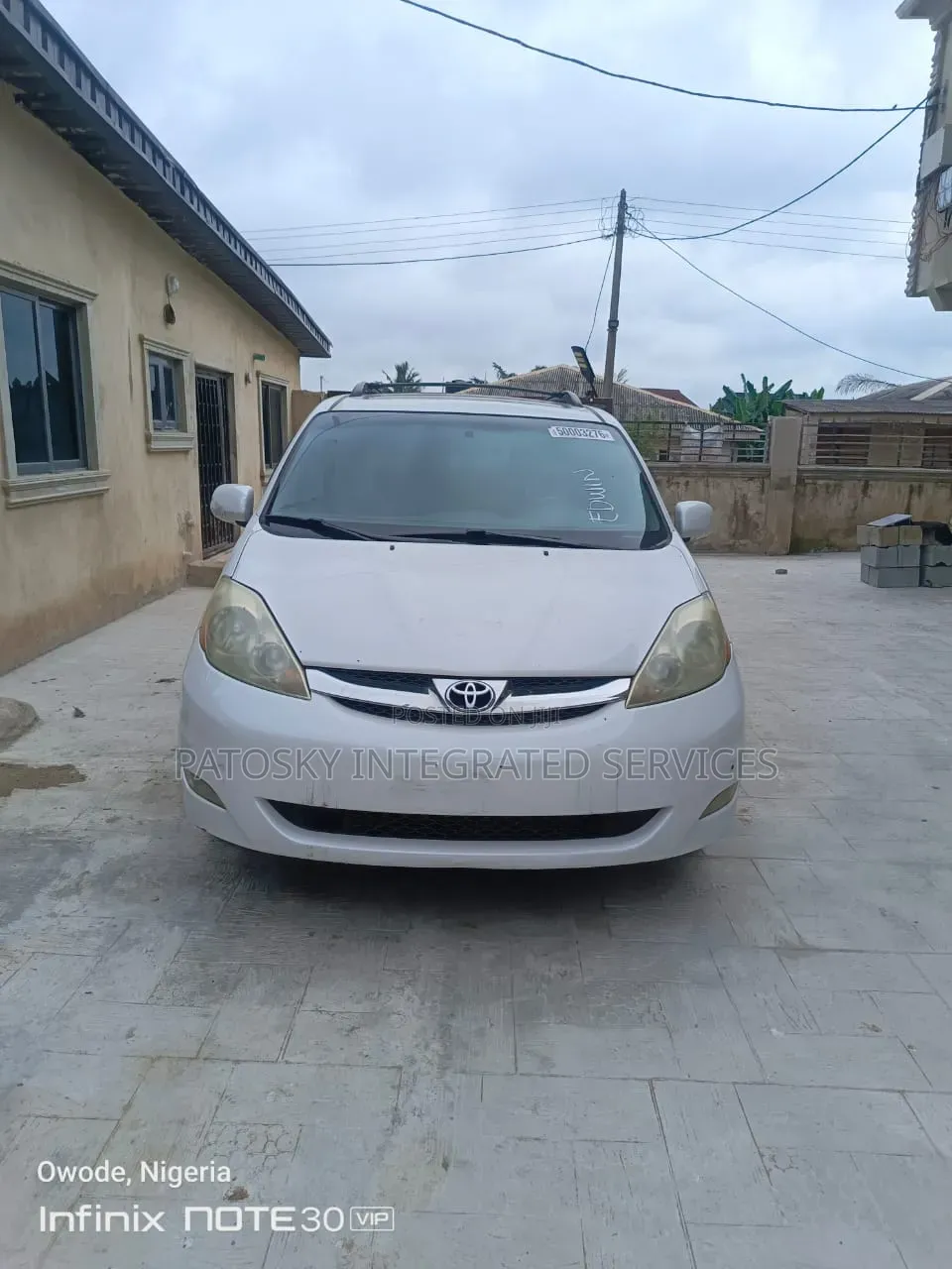Toyota Sienna XLE Limited FWD 2006 Off white