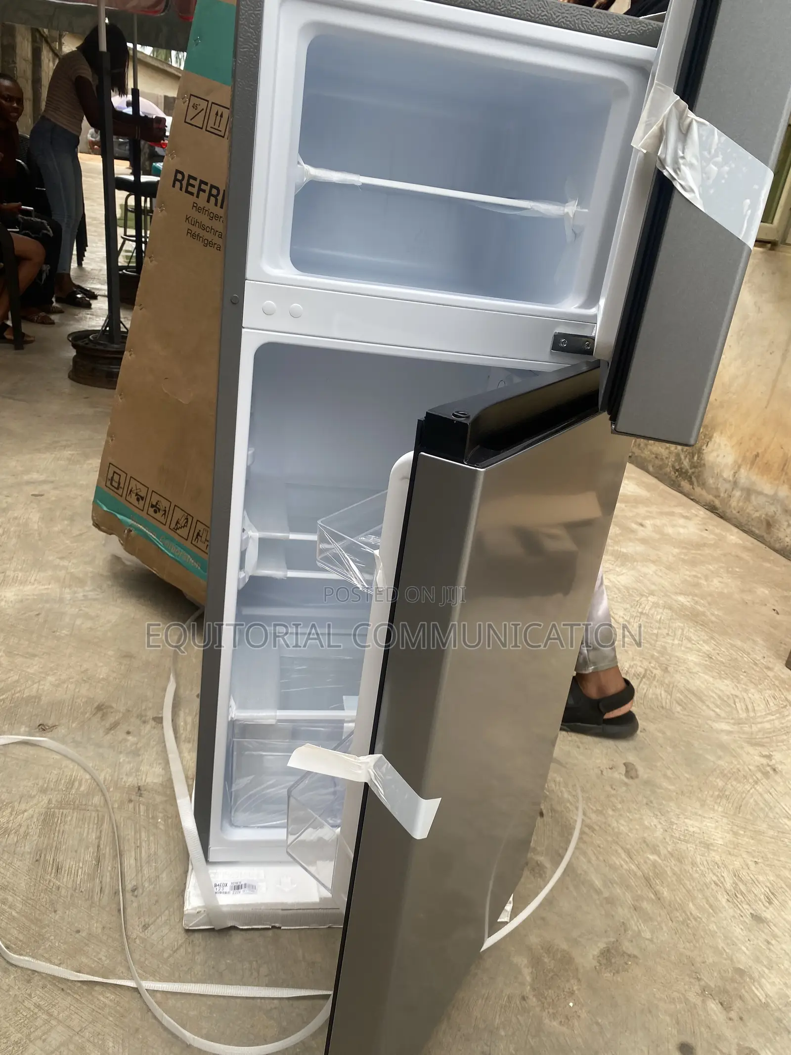 Hisense REF172DR 124L Space-Efficient Refrigerator