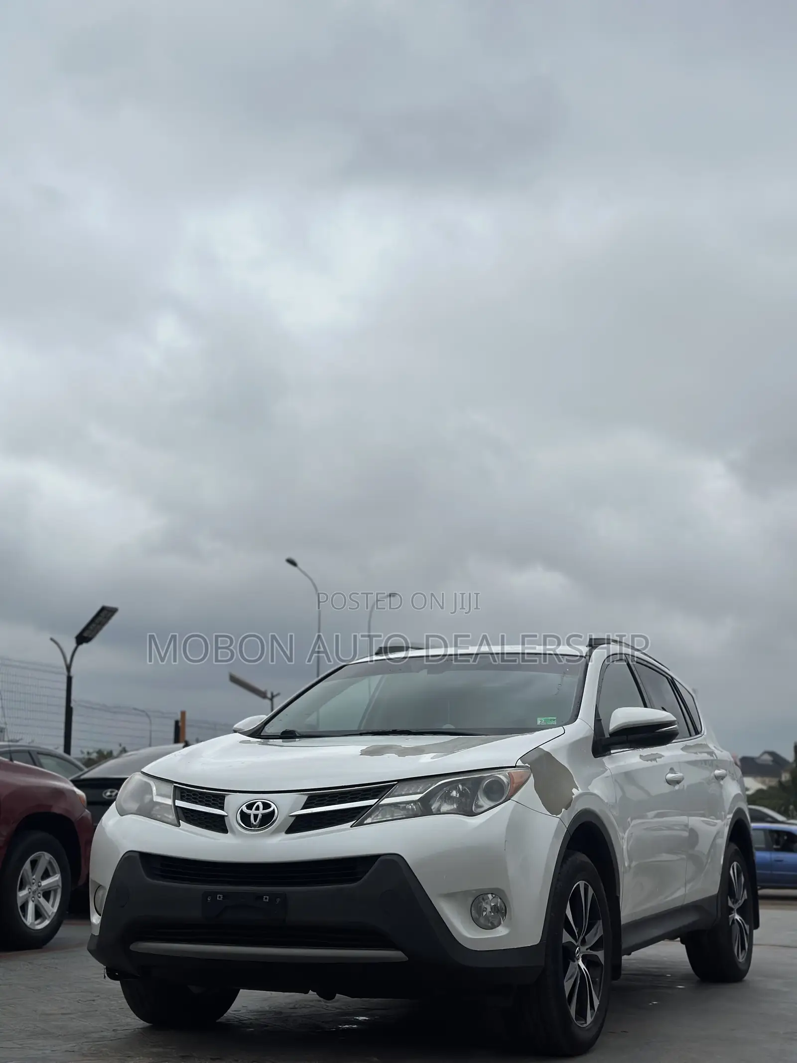 Toyota RAV4 Limited 4dr SUV AWD (2.5L 4cyl 6A) 2015 White