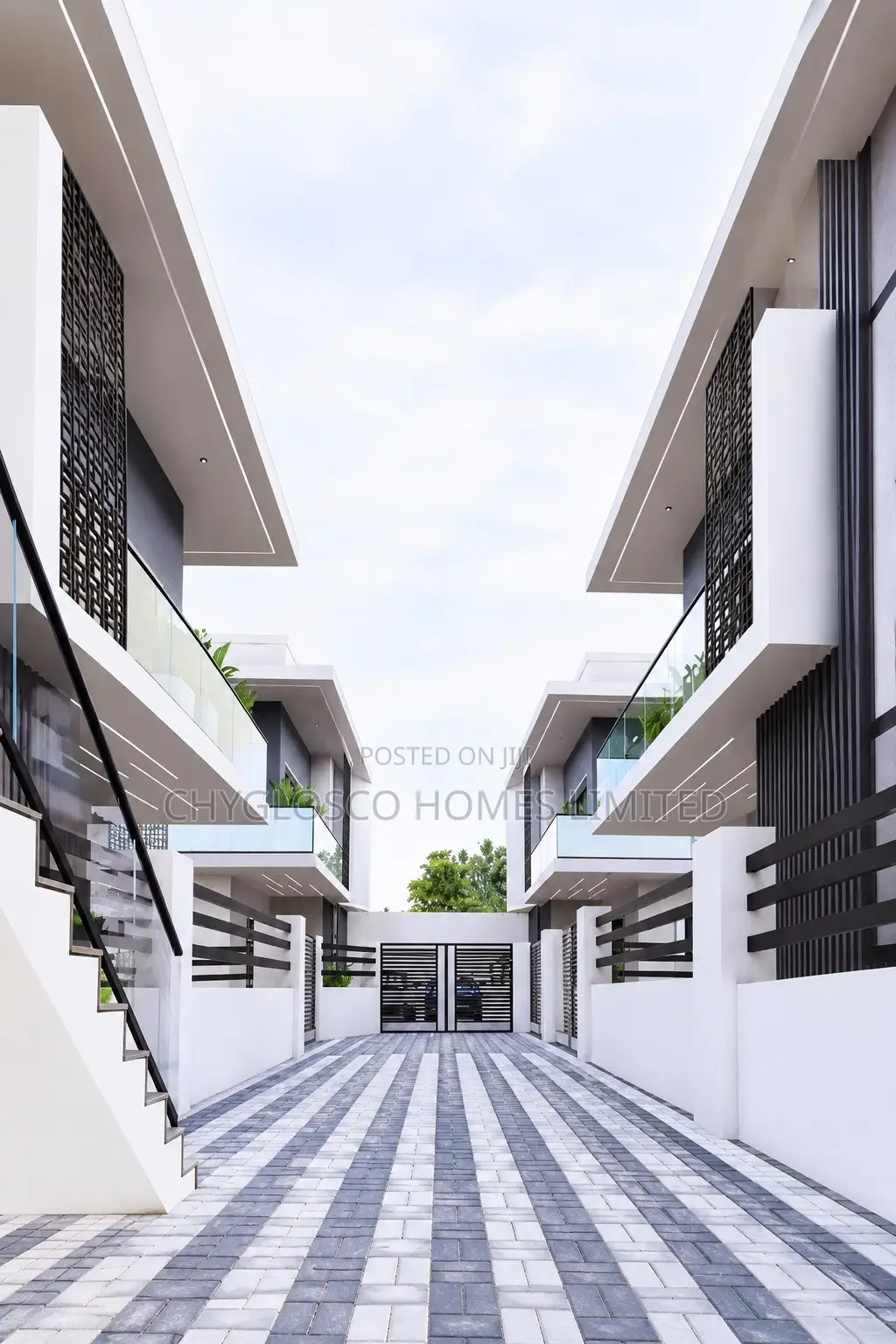4bdrm Duplex in Jubilee Estate, New Layout for sale
