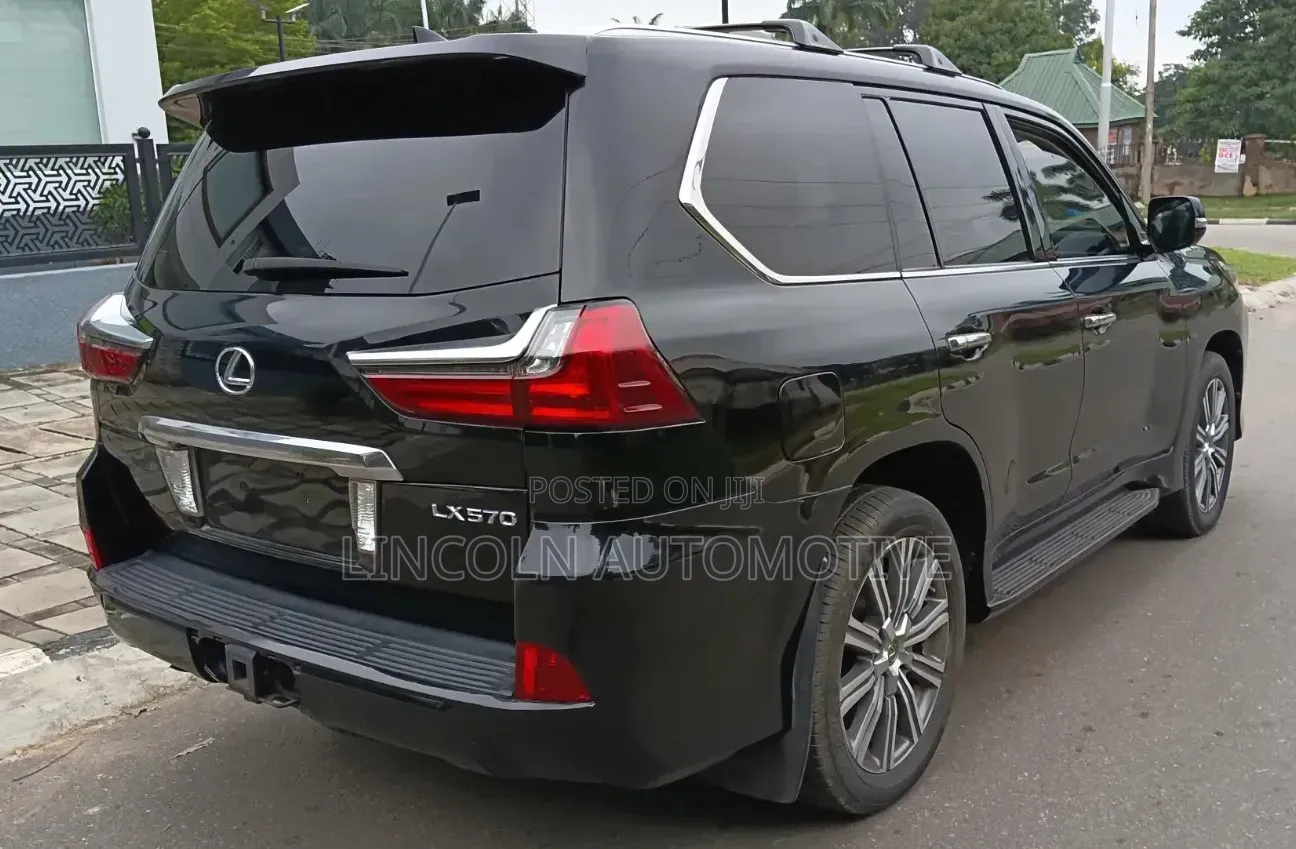 Lexus LX 570 (5 seats) AWD 2017 Matt Black