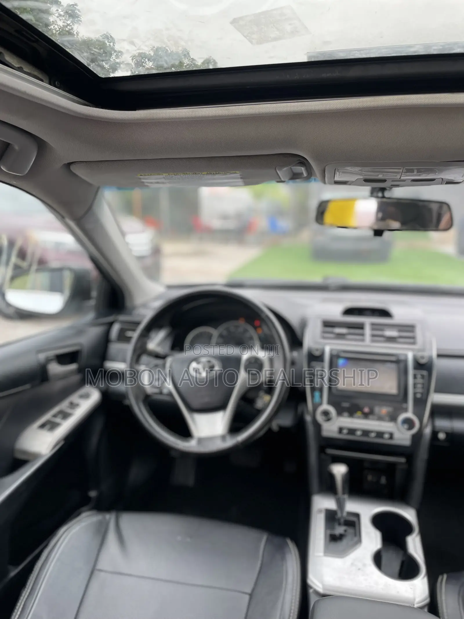 Toyota Camry SE 4dr Sedan (2.5L 4cyl 6A) 2013 Silver