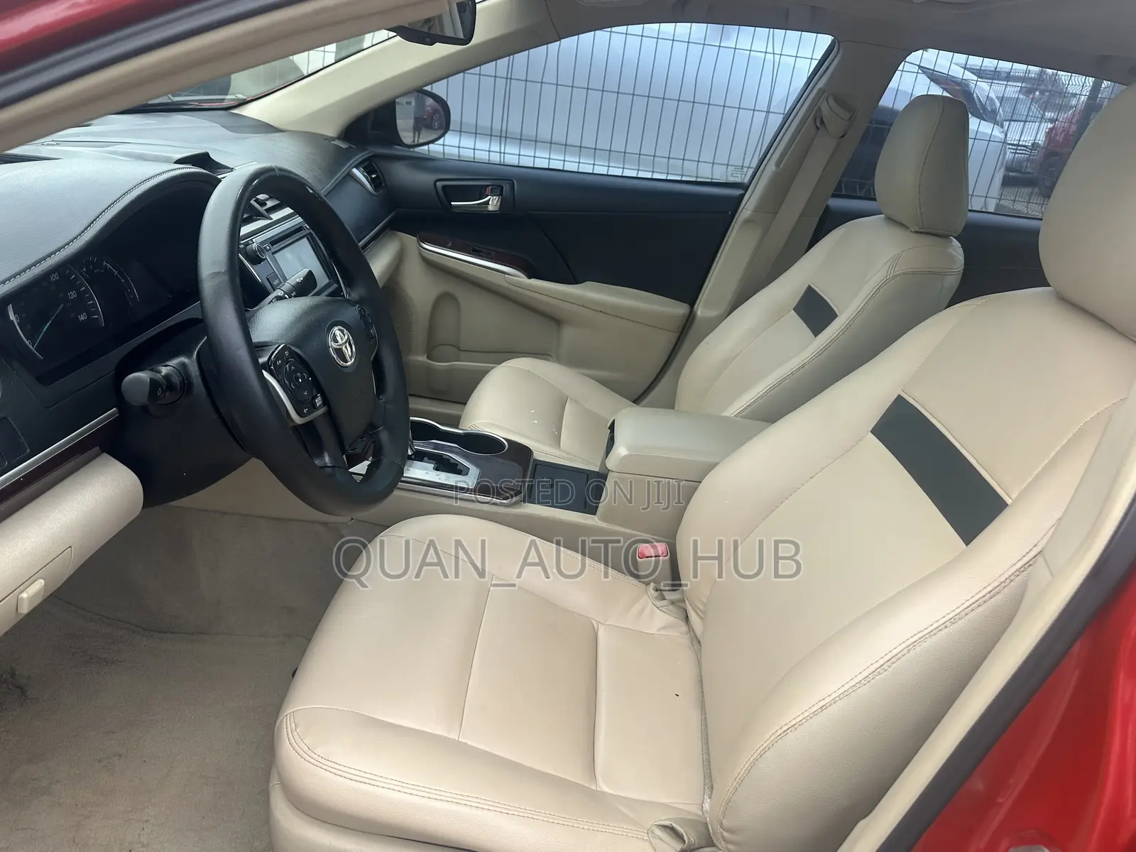 Toyota Camry XLE 4dr Sedan (2.5L 4cyl 6A) 2013 Red