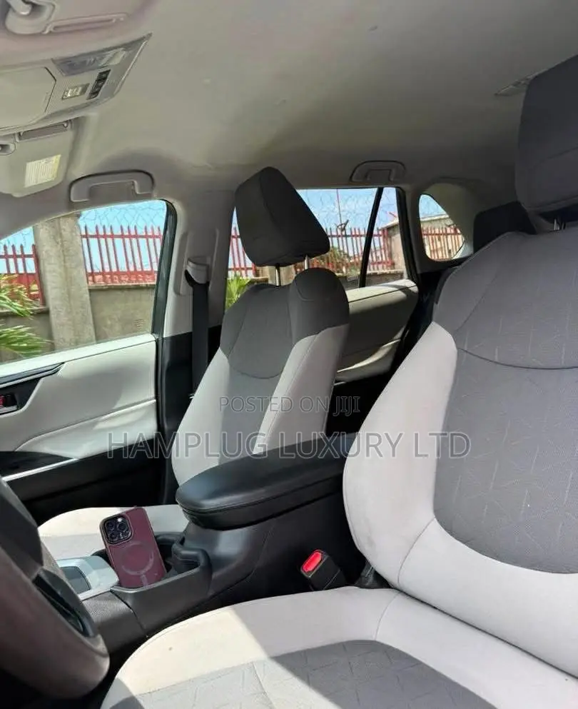 Toyota RAV4 2020 Gray