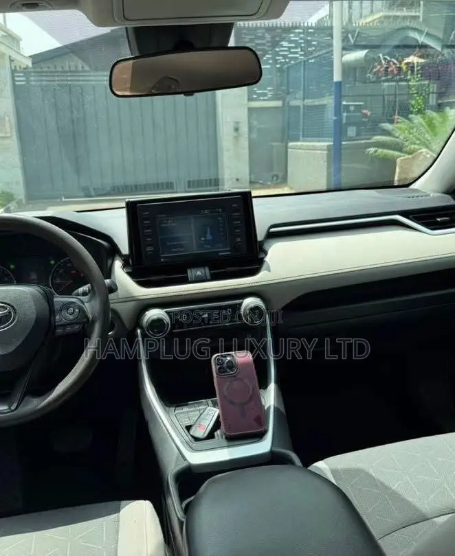 Toyota RAV4 2020 Gray
