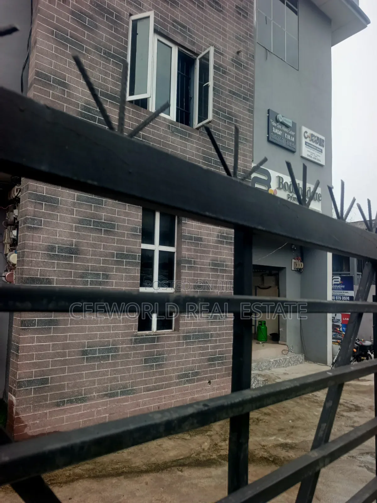 Very Spacious Open Plan Office Space Available at Vertinary Mokola