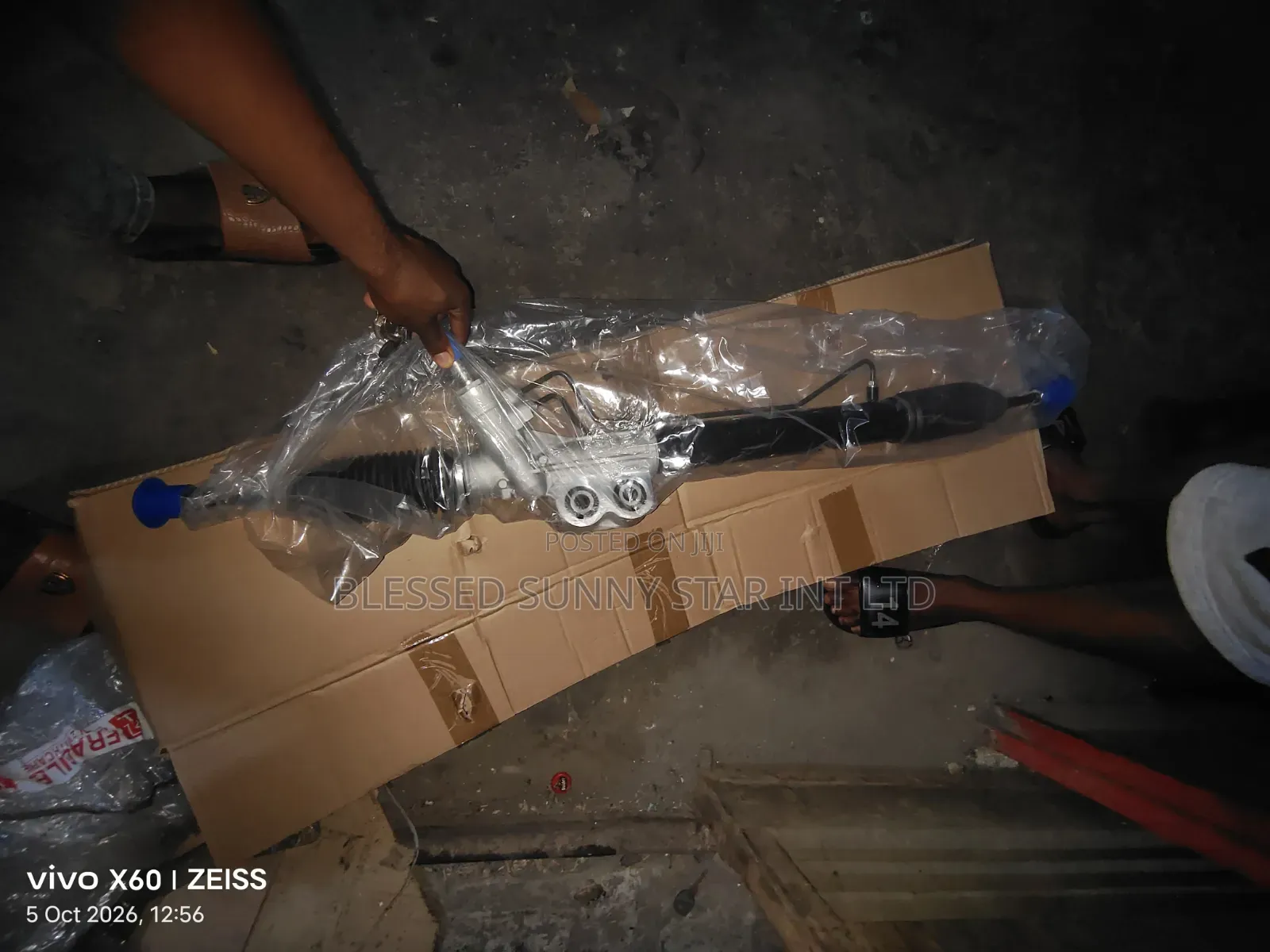 Steering Rack Nissan Pathfinder or Frontier 4.0