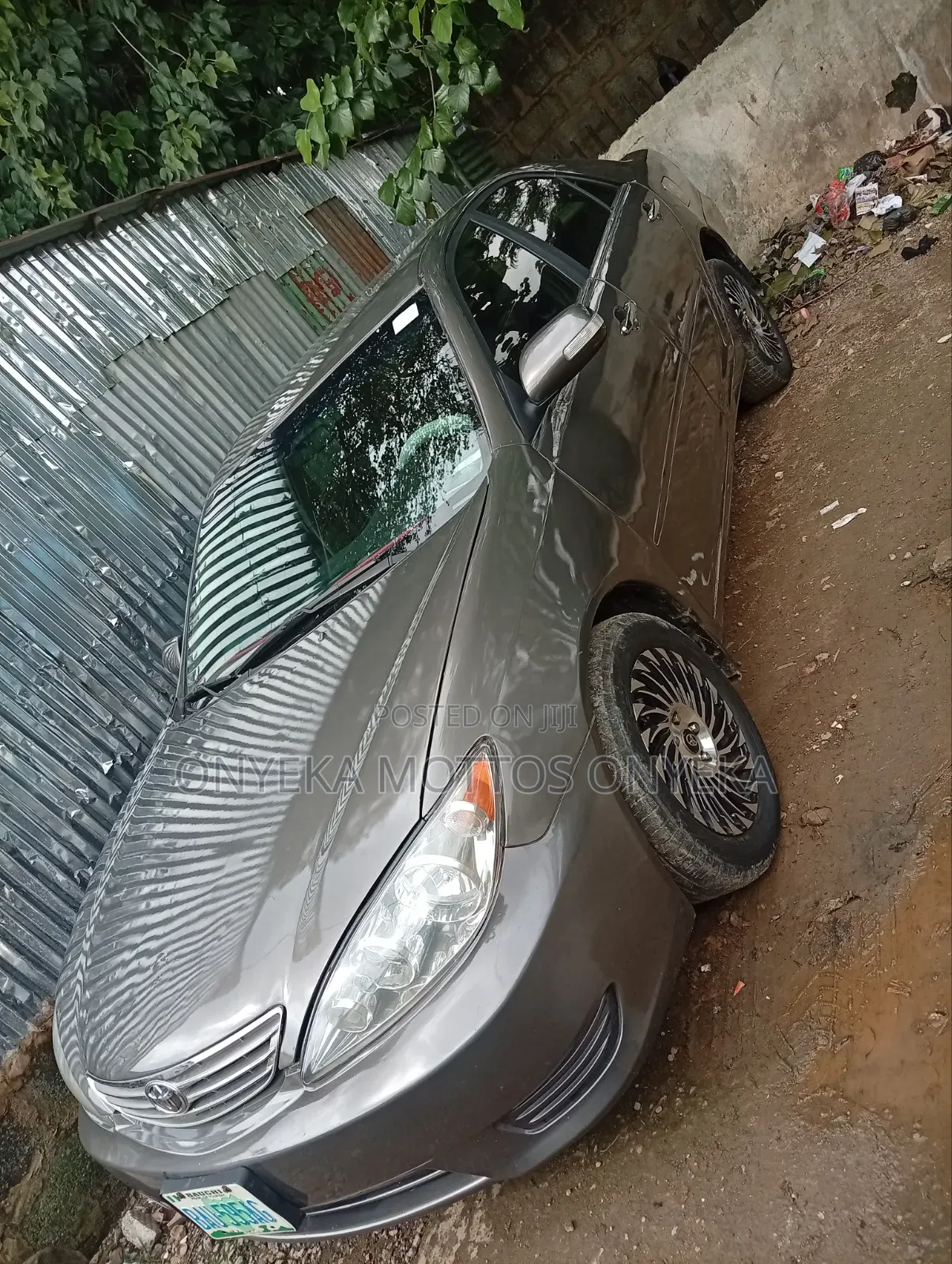 Toyota Camry LE V6 4dr Sedan (3.0L 6cyl 4A) 2002 Gray