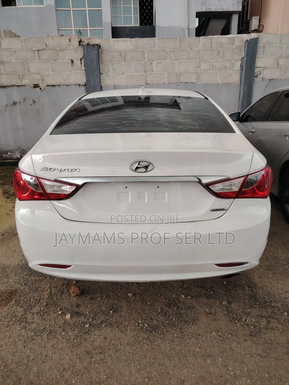 Hyundai Sonata Limited 2.0T Sedan (2.0L 4cyl 6A) 2011 White