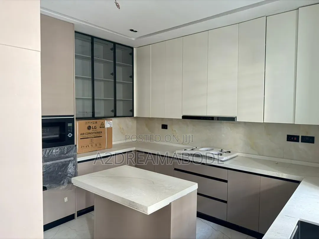Furnished 5bdrm Duplex in Opebi for sale