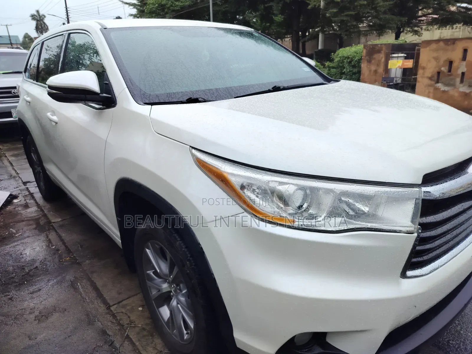 Toyota Highlander LE 4dr SUV (3.5L 6cyl 6A) 2014 White