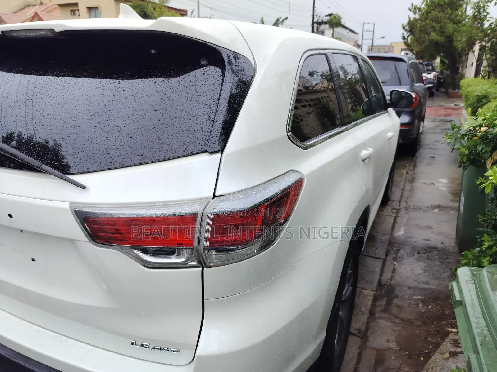 Toyota Highlander LE 4dr SUV (3.5L 6cyl 6A) 2014 White