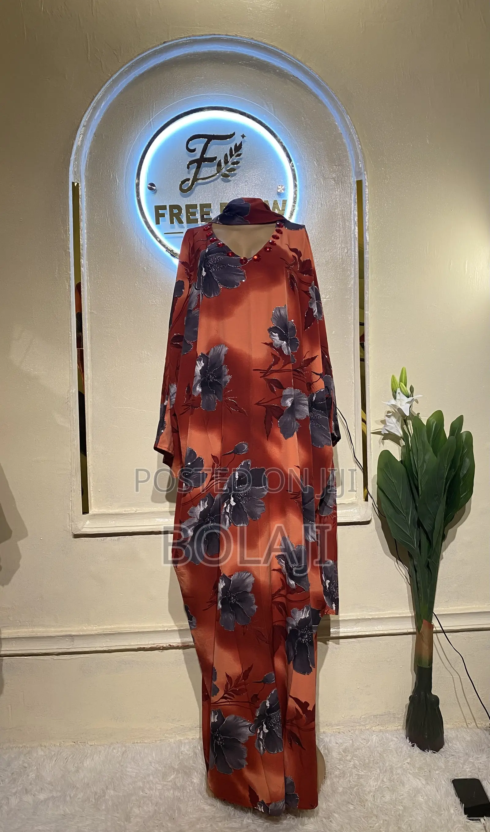 Bloom Bubble Dress – Flowy Floral Maxi With Shimmer Detail