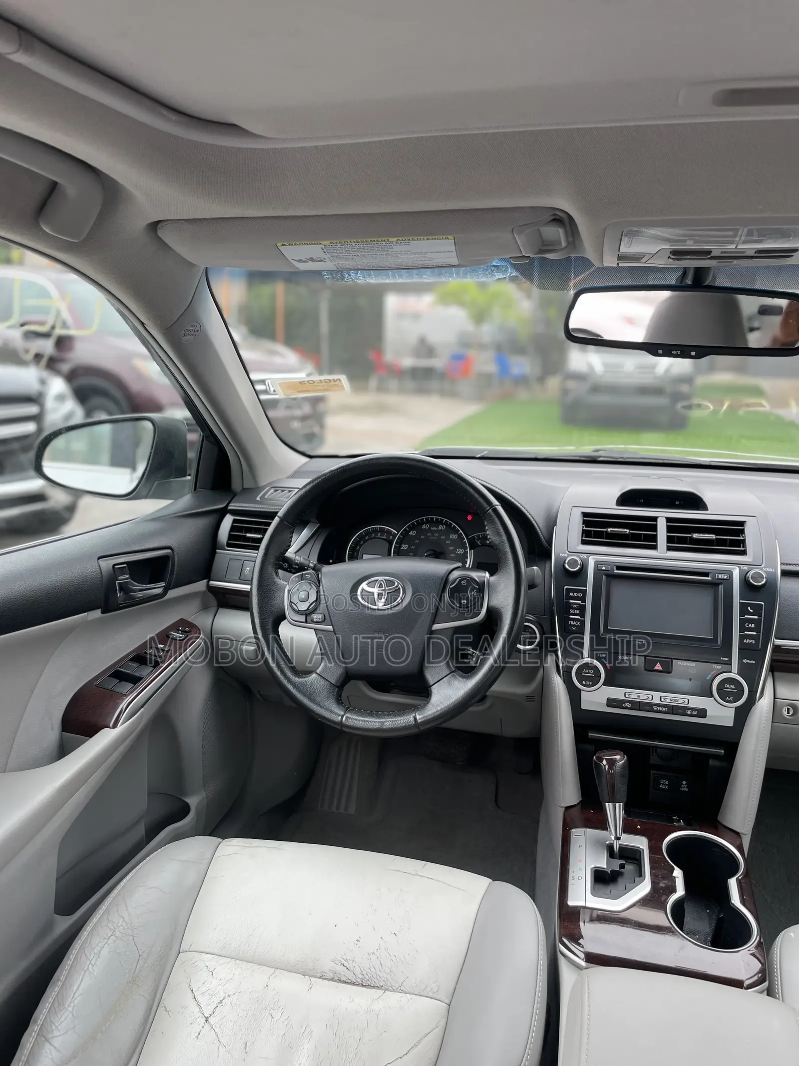 Toyota Camry XLE 4dr Sedan (2.5L 4cyl 6A) 2013 Silver