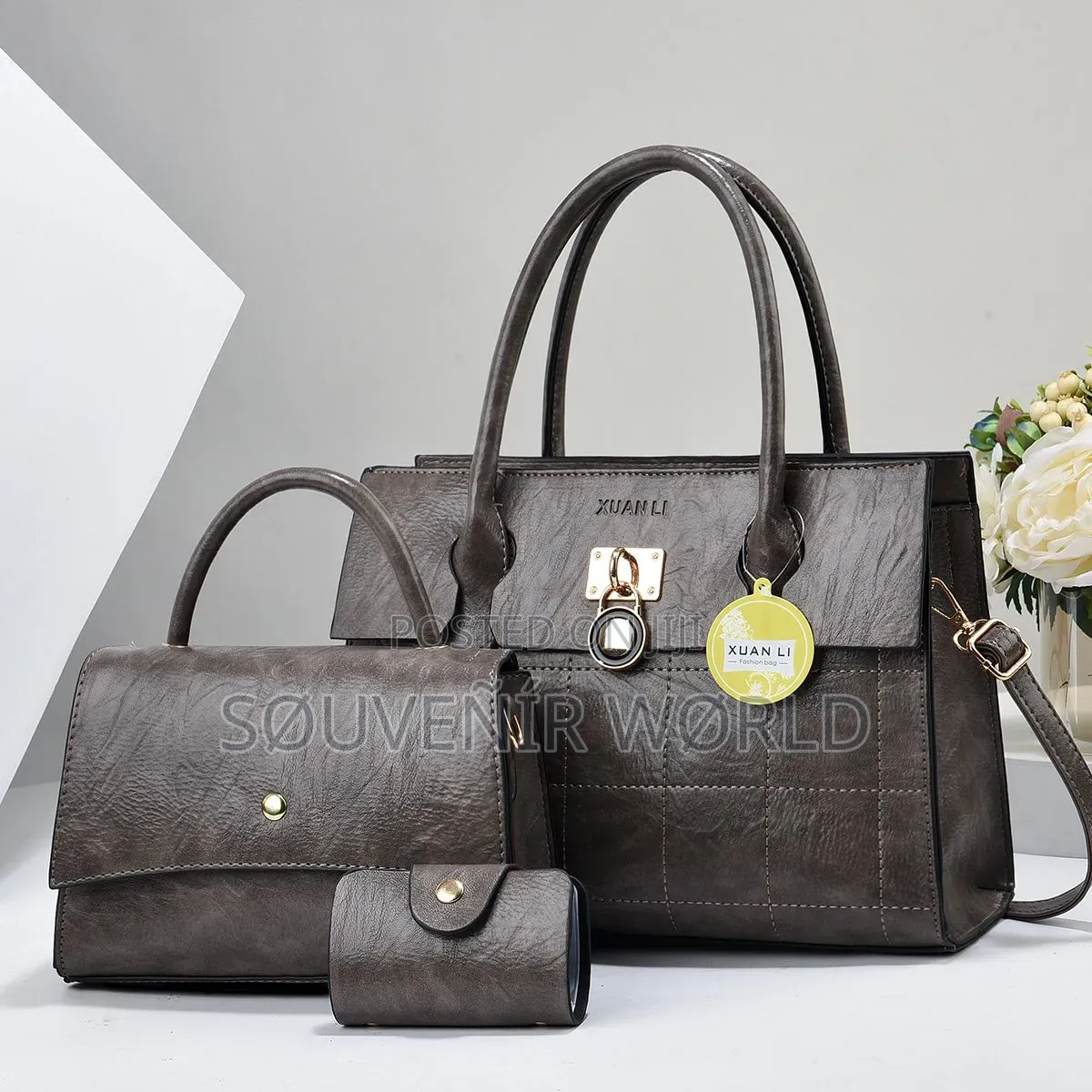 Beautiful College Strong Leader Hand Bags
