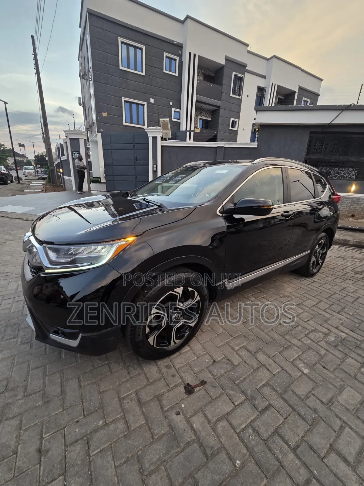Honda CR-V Touring AWD 2018 Black