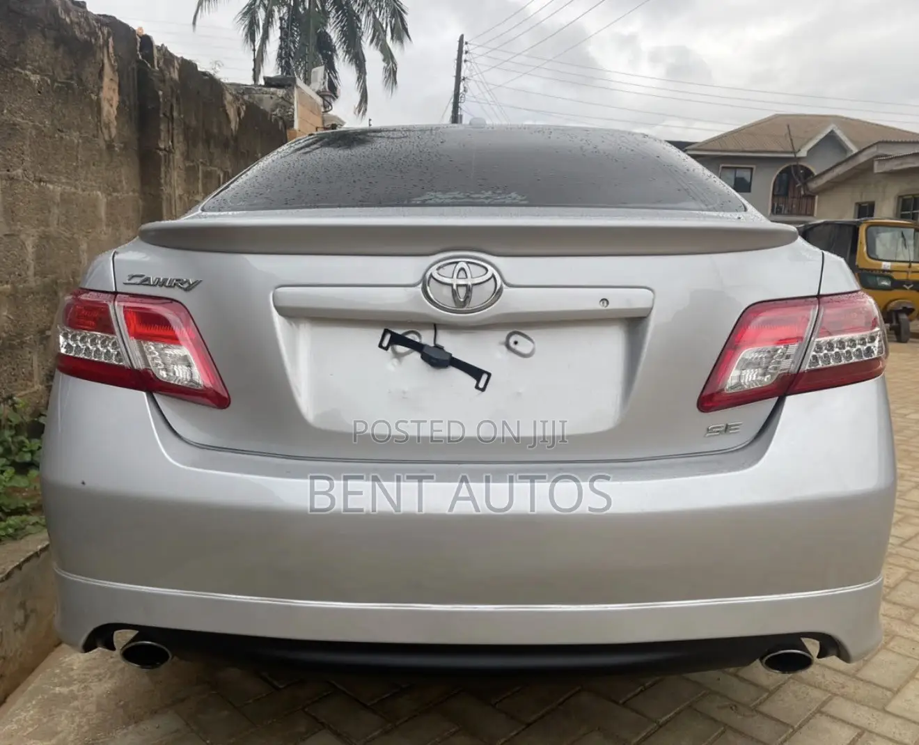 Toyota Camry SE 4dr Sedan (2.5L 4cyl 6AM) 2010 Silver