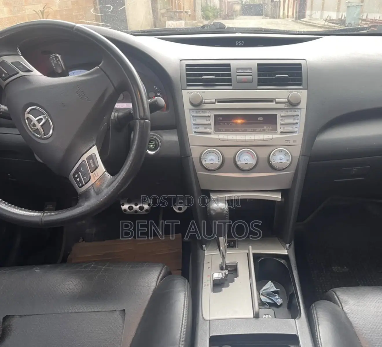 Toyota Camry SE 4dr Sedan (2.5L 4cyl 6AM) 2010 Silver