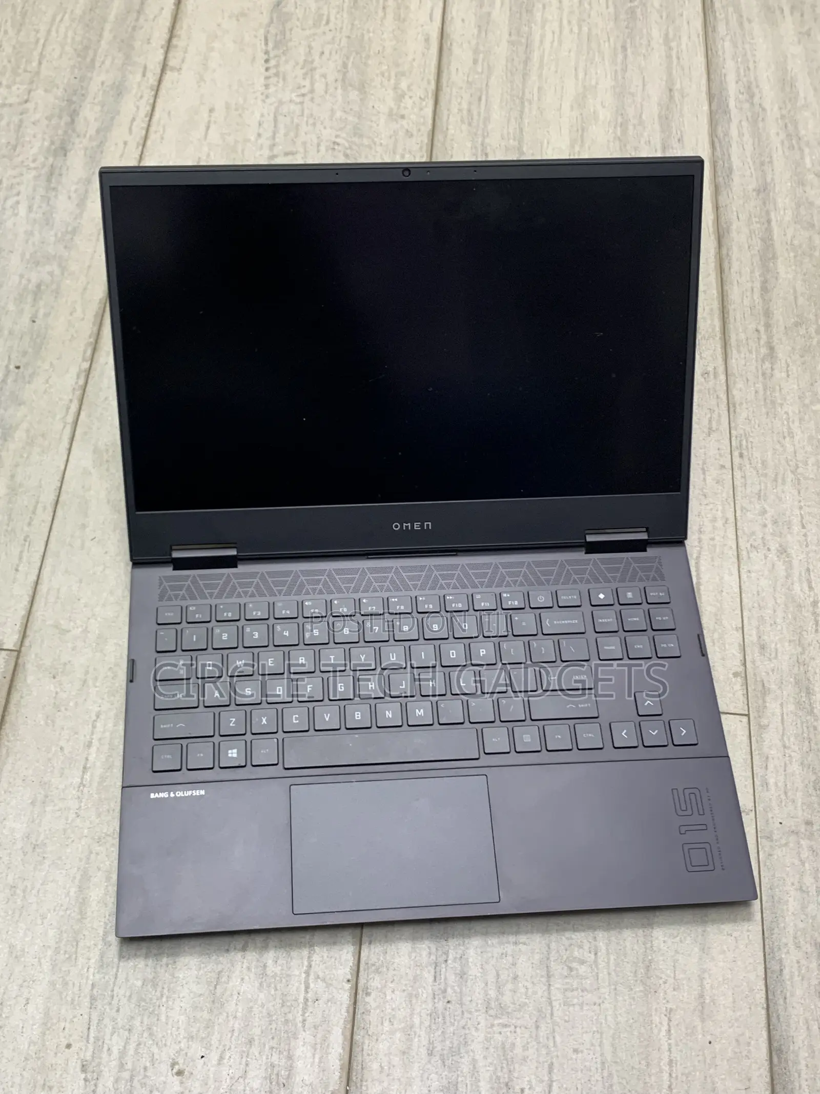 Laptop HP Omen 15 16GB AMD Ryzen 7 SSD 1T