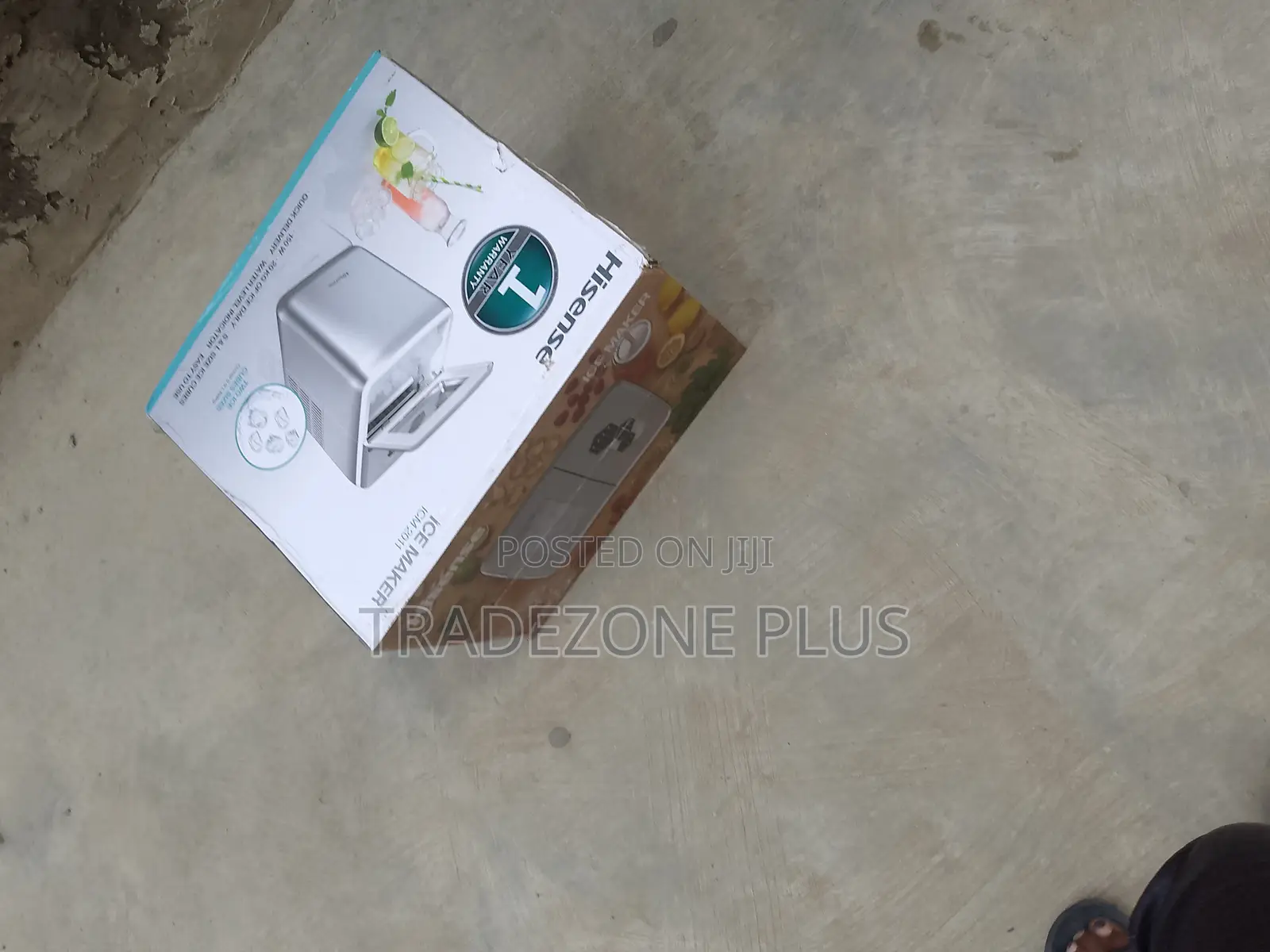 Hisense 20kg 150W Ice Machine for Hotels, Bars & Restaurants