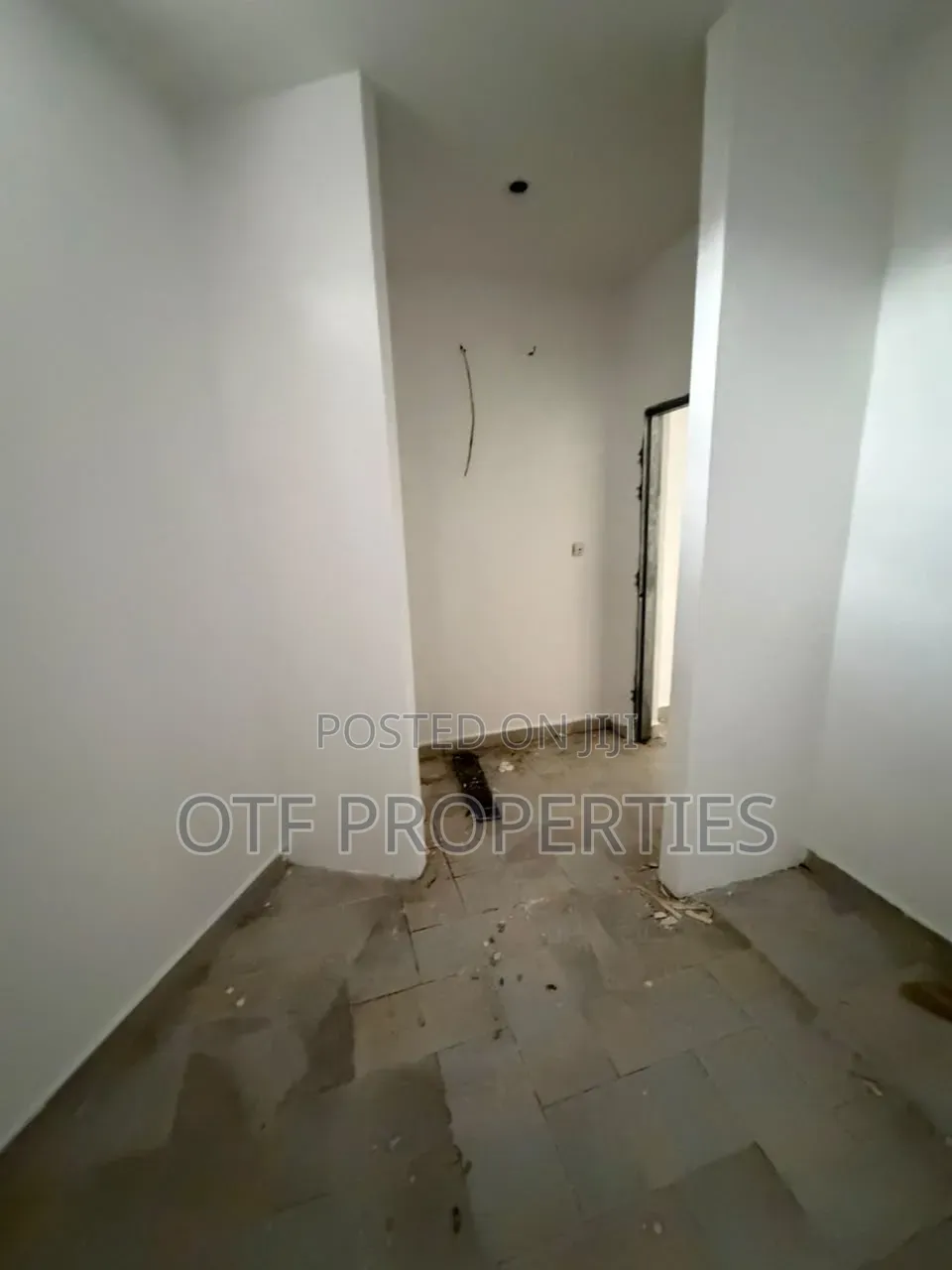 6 Bedrooms Fully Detached Duplex in Wuse 2 Abuja