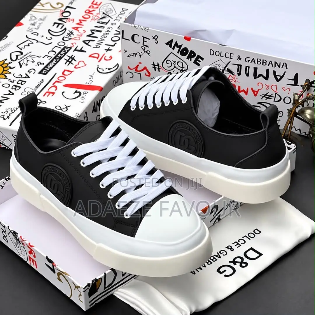 Men’s Blue Denim Lace-Up Sneakers