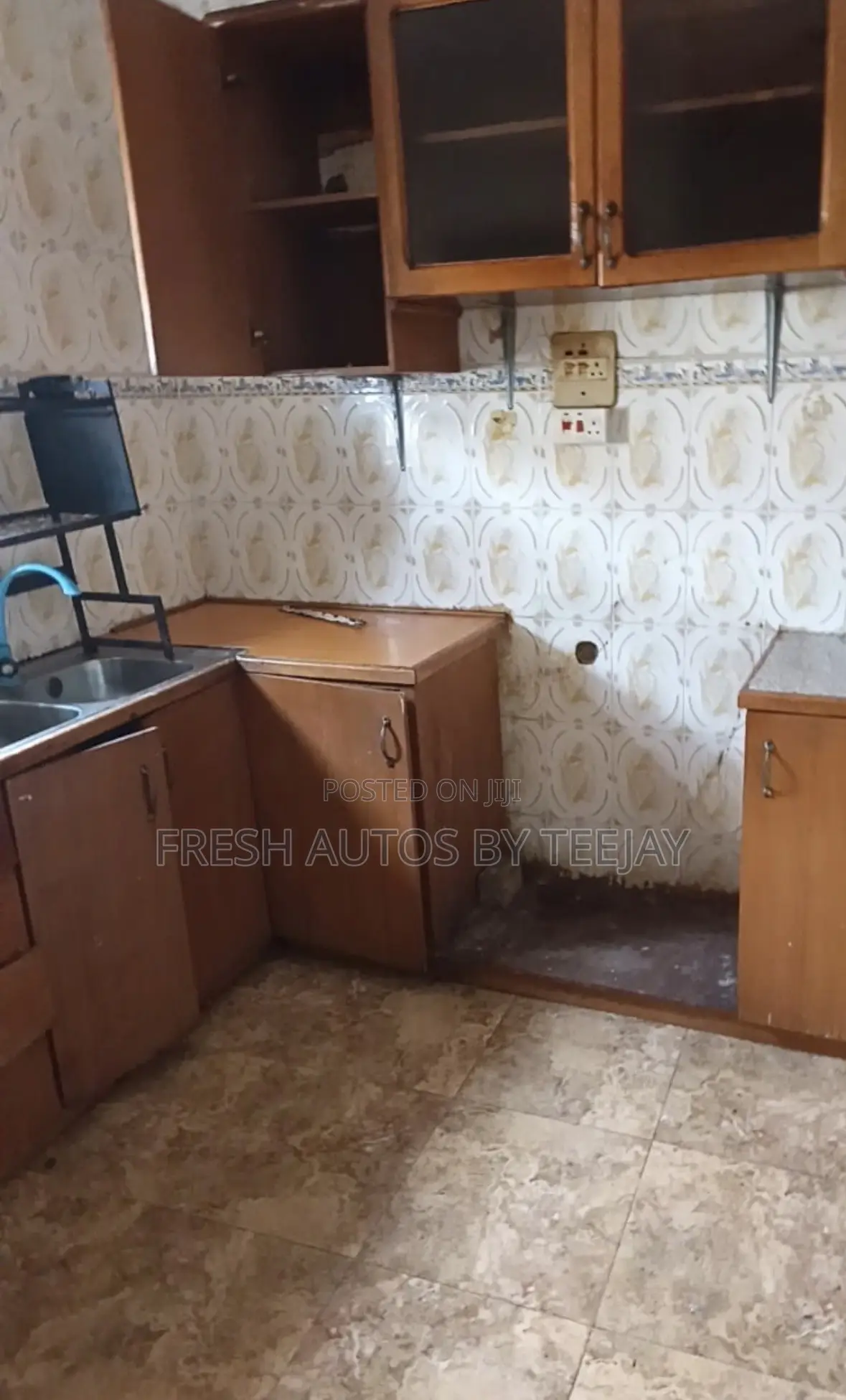 3bdrm Block of Flats in Gate Way Estate for rent