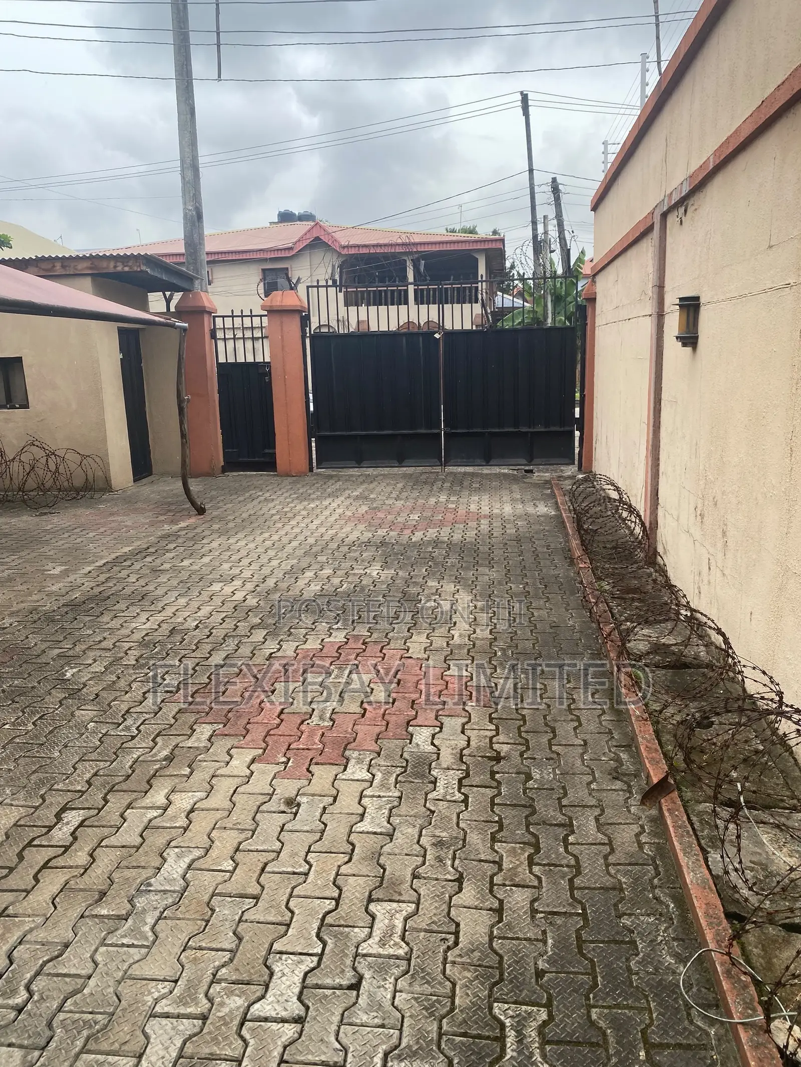 5bdrm Duplex in Lekki Phase 1 for rent