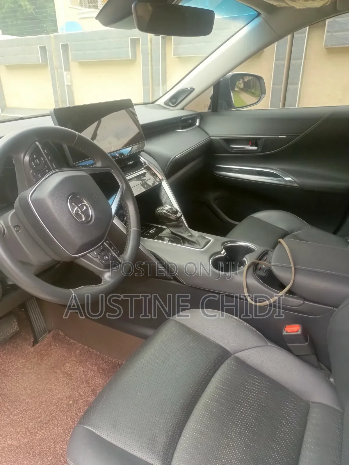 Toyota Venza 2023 White